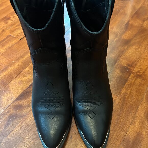 Aldo Valley Booties size 8 - Picture 3 of 5